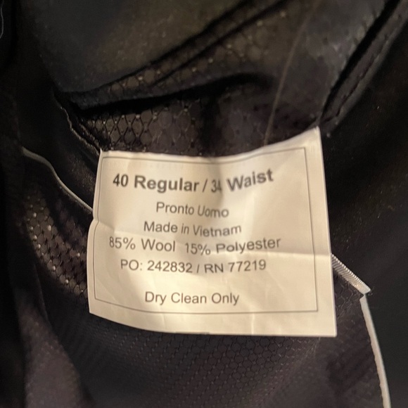 Black 40R Pronto Uomo Tuxedo Jacket - Picture 3 of 3